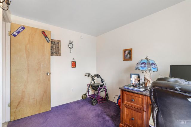 328 E Ave J, Jerome, ID 83338