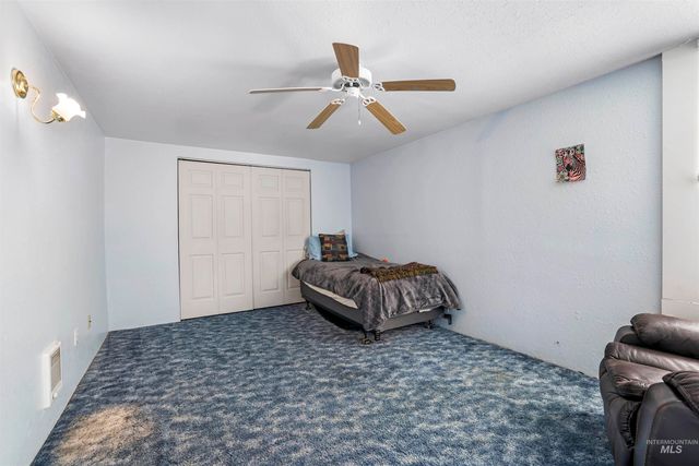 328 E Ave J, Jerome, ID 83338