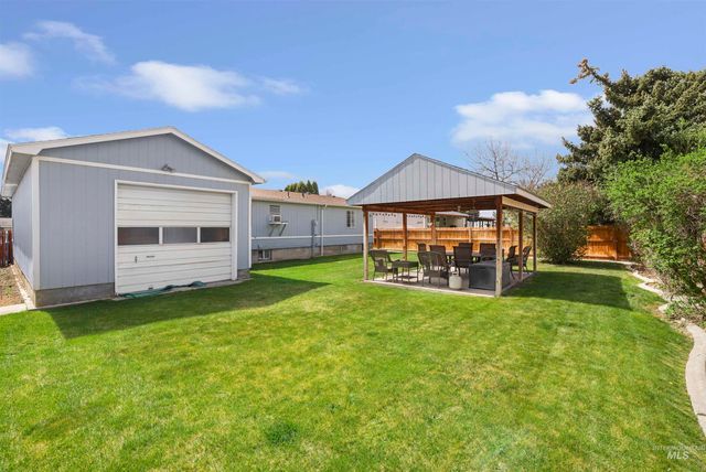 328 E Ave J, Jerome, ID 83338