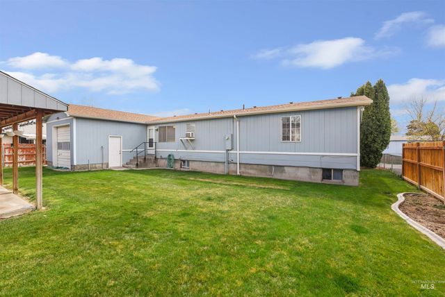 328 E Ave J, Jerome, ID 83338