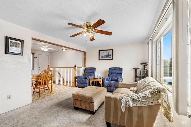 328 E Ave J, Jerome, ID 83338