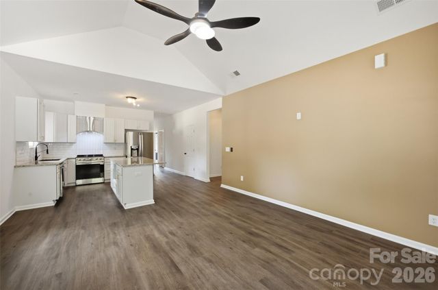 402 Brookwood Avenue, Cherryville, NC 28021