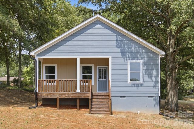 402 Brookwood Avenue, Cherryville, NC 28021