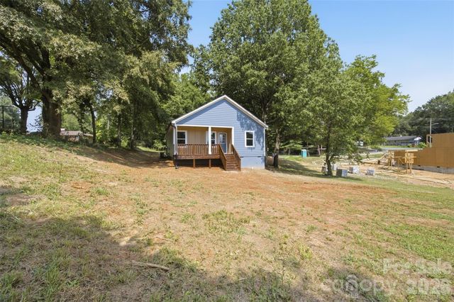402 Brookwood Avenue, Cherryville, NC 28021