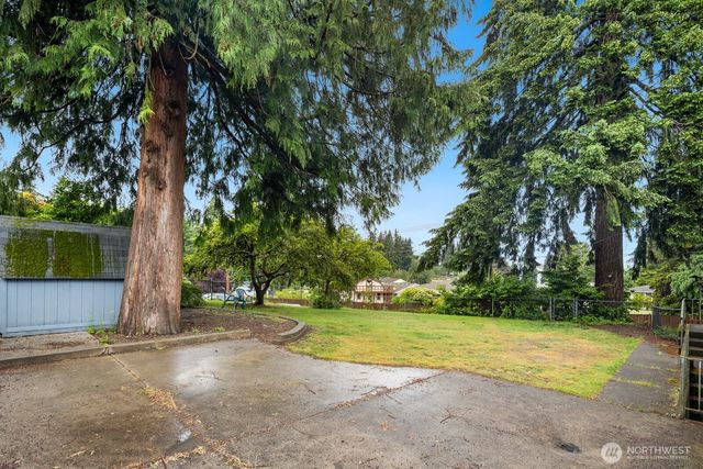 1711 52nd Street SE, Everett, WA 98203