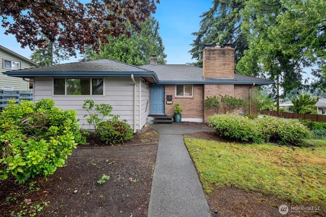 1711 52nd Street SE, Everett, WA 98203