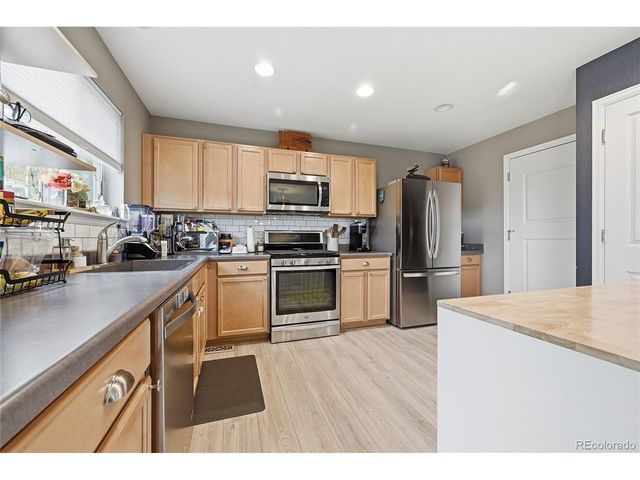 15032 W 70th Ave, Arvada, CO 80007