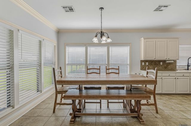 37182 Cobblestone Ave, Geismar, LA 70734