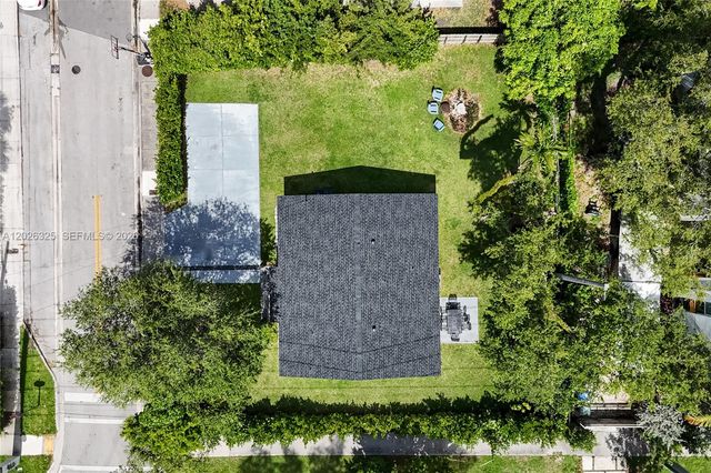 6198 SW 63rd St, South Miami, FL 33143