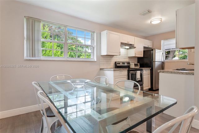 6198 SW 63rd St, South Miami, FL 33143