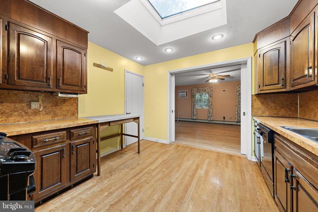 78 MERCER ST, Hamilton, NJ 08690