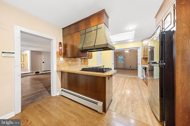 78 MERCER ST, Hamilton, NJ 08690