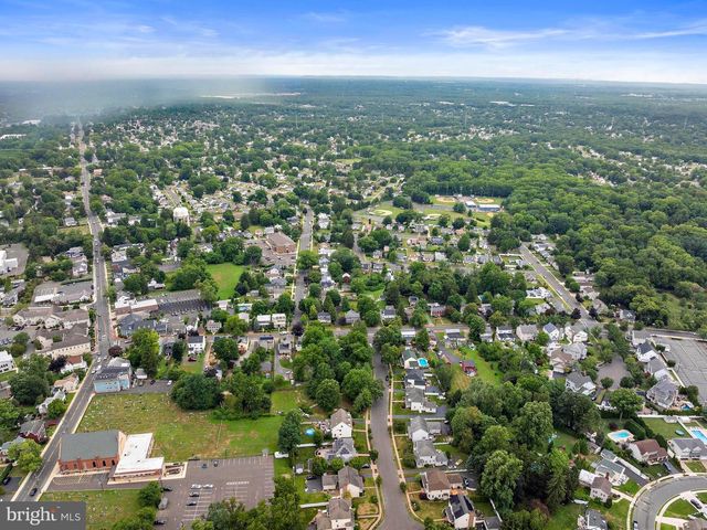 78 MERCER ST, Hamilton, NJ 08690