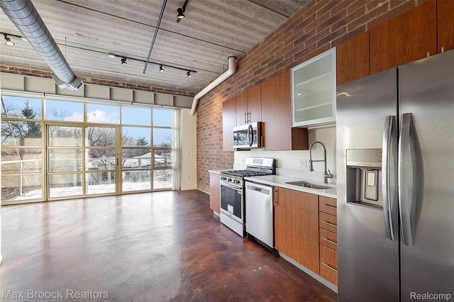 333 E Parent Avenue 35, Royal Oak, MI 48067