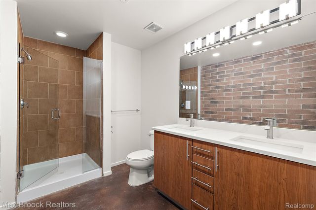 333 E Parent Avenue 35, Royal Oak, MI 48067