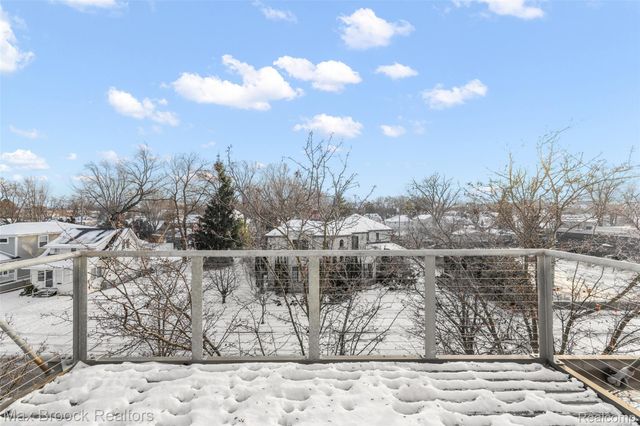 333 E Parent Avenue 35, Royal Oak, MI 48067