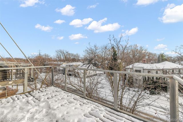 333 E Parent Avenue 35, Royal Oak, MI 48067