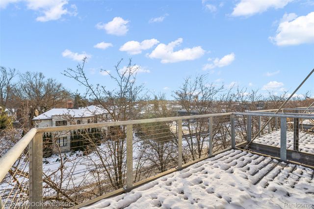 333 E Parent Avenue 35, Royal Oak, MI 48067