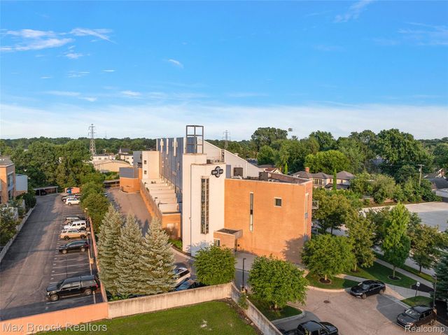 333 E Parent Avenue 35, Royal Oak, MI 48067