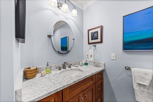 61 Causeway Road, Tisbury, MA 02568