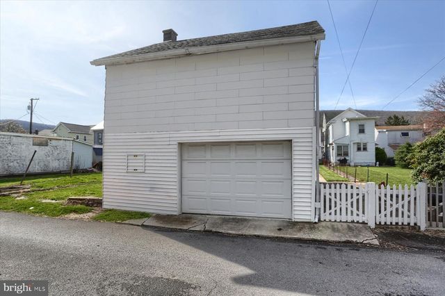 333 MAIN ST, Lykens, PA 17048