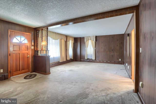 333 MAIN ST, Lykens, PA 17048