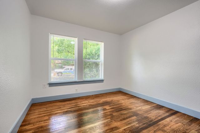 1013 Denton Street, Denton, TX 76201