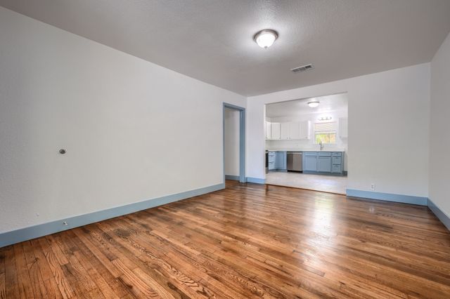 1013 Denton Street, Denton, TX 76201