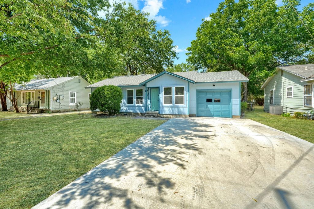 1013 Denton Street, Denton, TX 76201 — photo 3