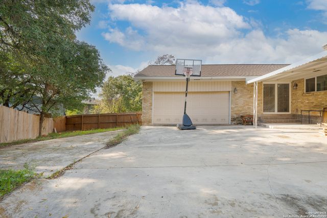 6600 & 6602 Southpoint St., San Antonio, TX 78229
