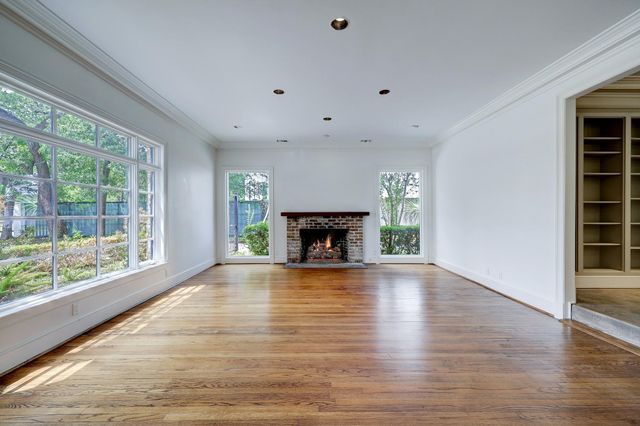 3020 San Felipe Street, Houston, TX 77019