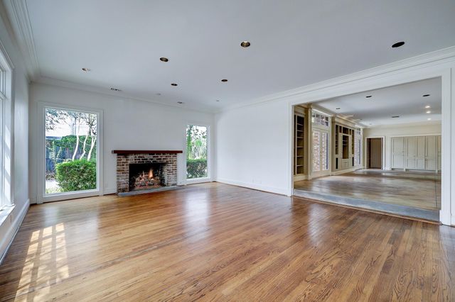 3020 San Felipe Street, Houston, TX 77019