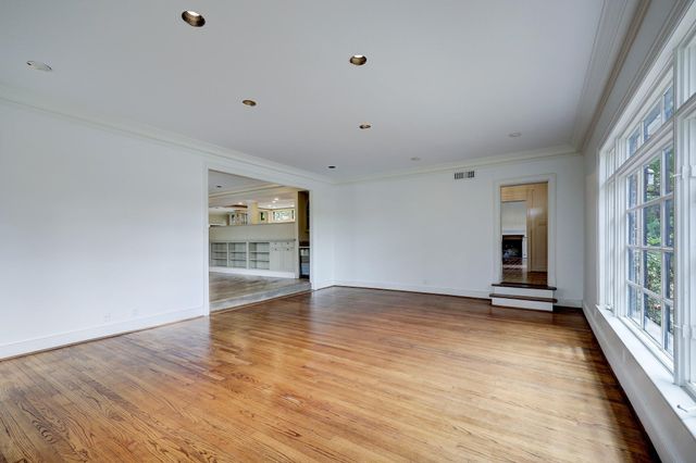 3020 San Felipe Street, Houston, TX 77019