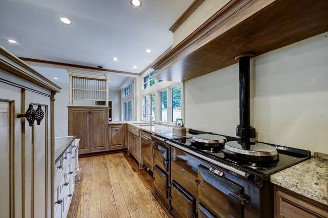 3020 San Felipe Street, Houston, TX 77019