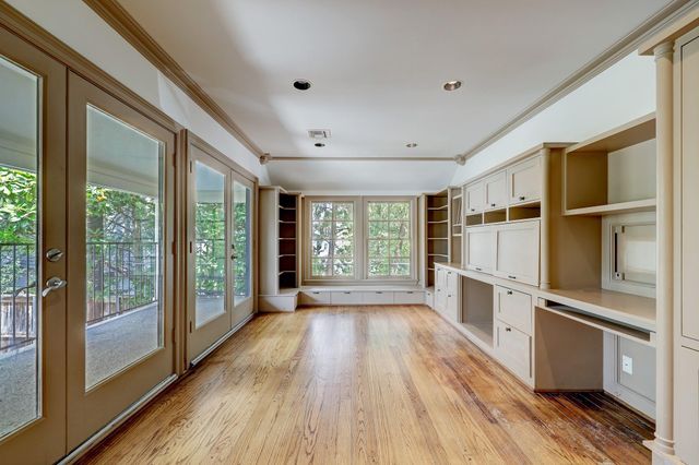 3020 San Felipe Street, Houston, TX 77019