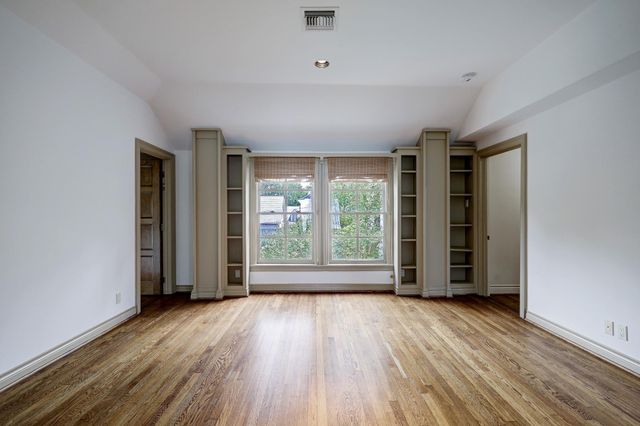 3020 San Felipe Street, Houston, TX 77019