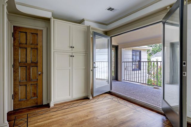 3020 San Felipe Street, Houston, TX 77019