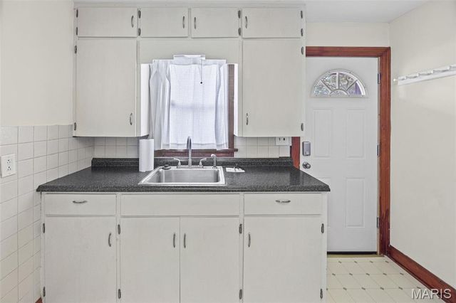3208 Batson Drive, Alton, IL 62002