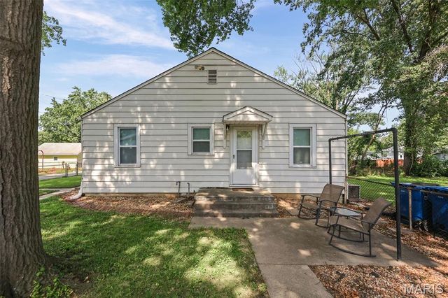3208 Batson Drive, Alton, IL 62002