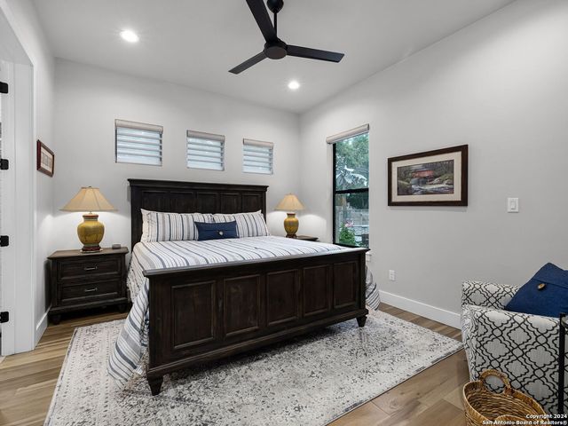 19803 WILD HOLW, Garden Ridge, TX 78266