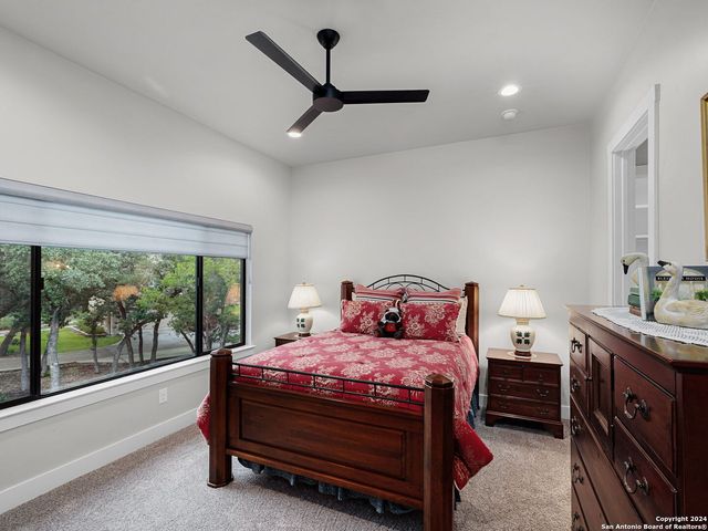 19803 WILD HOLW, Garden Ridge, TX 78266