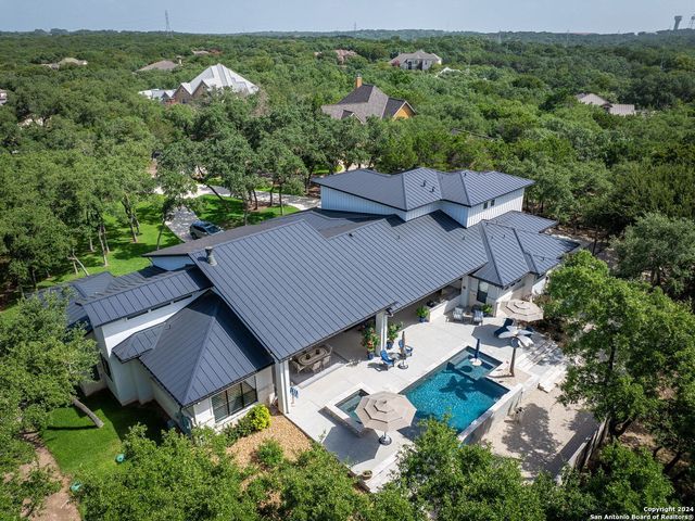 19803 WILD HOLW, Garden Ridge, TX 78266