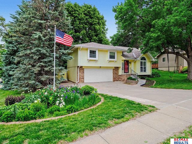 1001 Conestoga Road, Papillion, NE 68046
