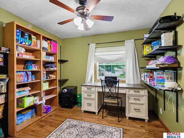 1001 Conestoga Road, Papillion, NE 68046