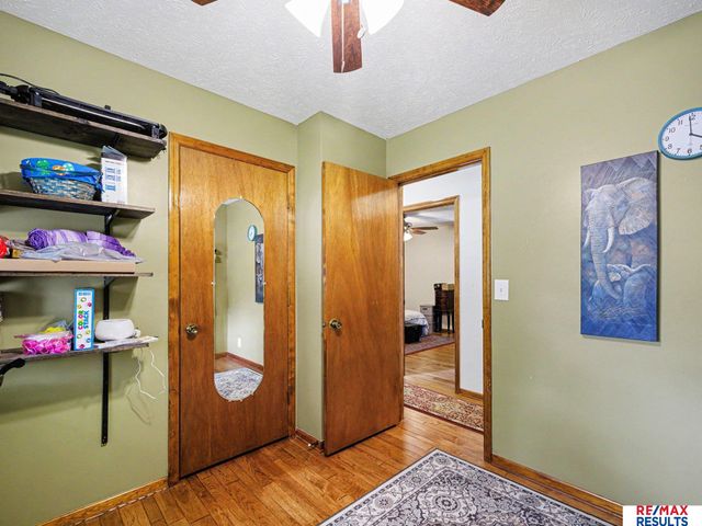 1001 Conestoga Road, Papillion, NE 68046