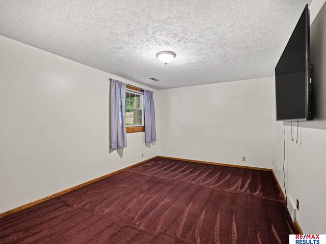 1001 Conestoga Road, Papillion, NE 68046