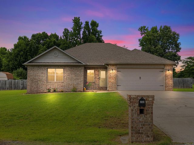 353 Cinel Loop, Austin, AR 72007