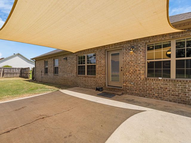 353 Cinel Loop, Austin, AR 72007
