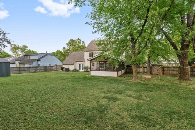 959 GROUSE MEADOW DR, Memphis, TN 38018