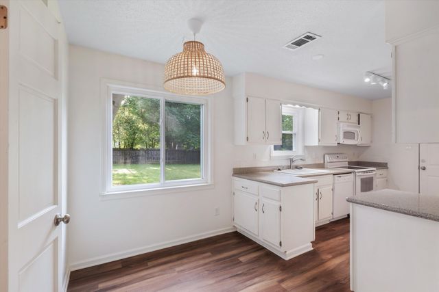 959 GROUSE MEADOW DR, Memphis, TN 38018